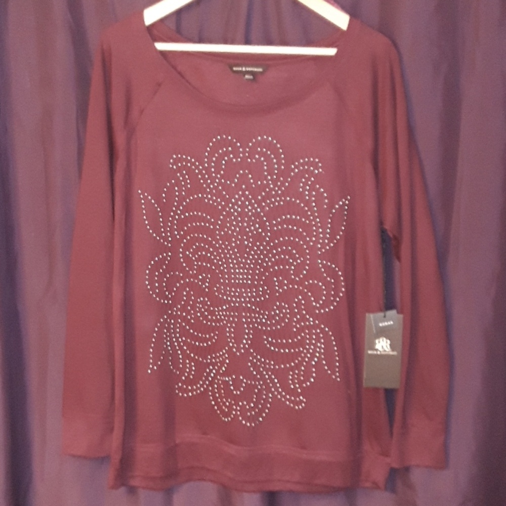 ** Rock & Republic L/S Top Embellished Graphic